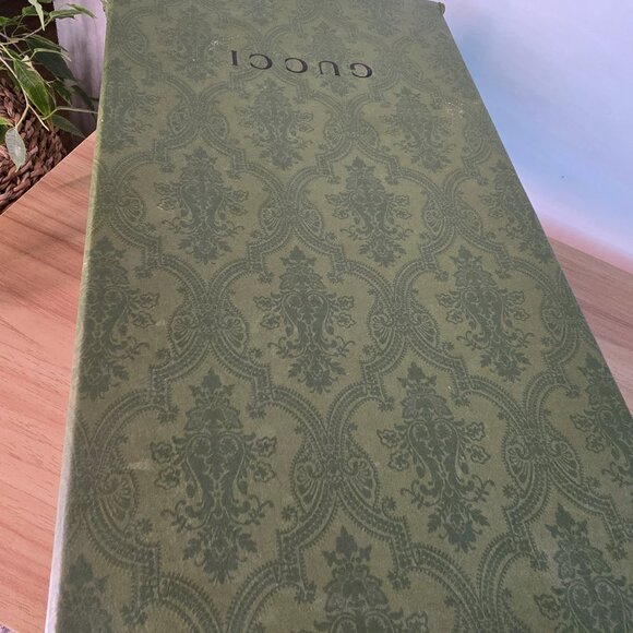 Size 10 rainbow ๐ Gucci Ryton shows - Picture 3 of 4